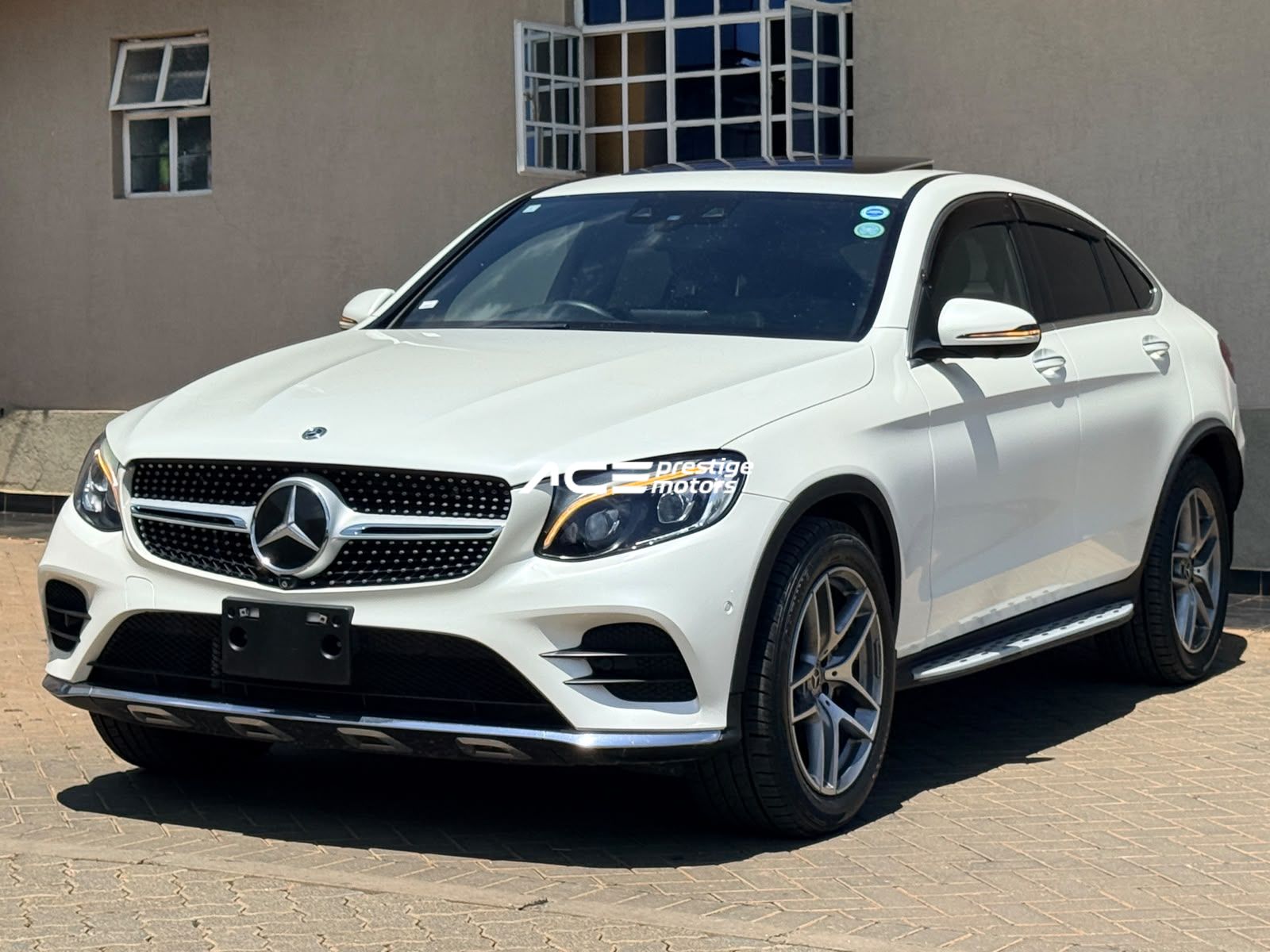 Image of Mercedes-Benz GLC250 YOM - 2019
