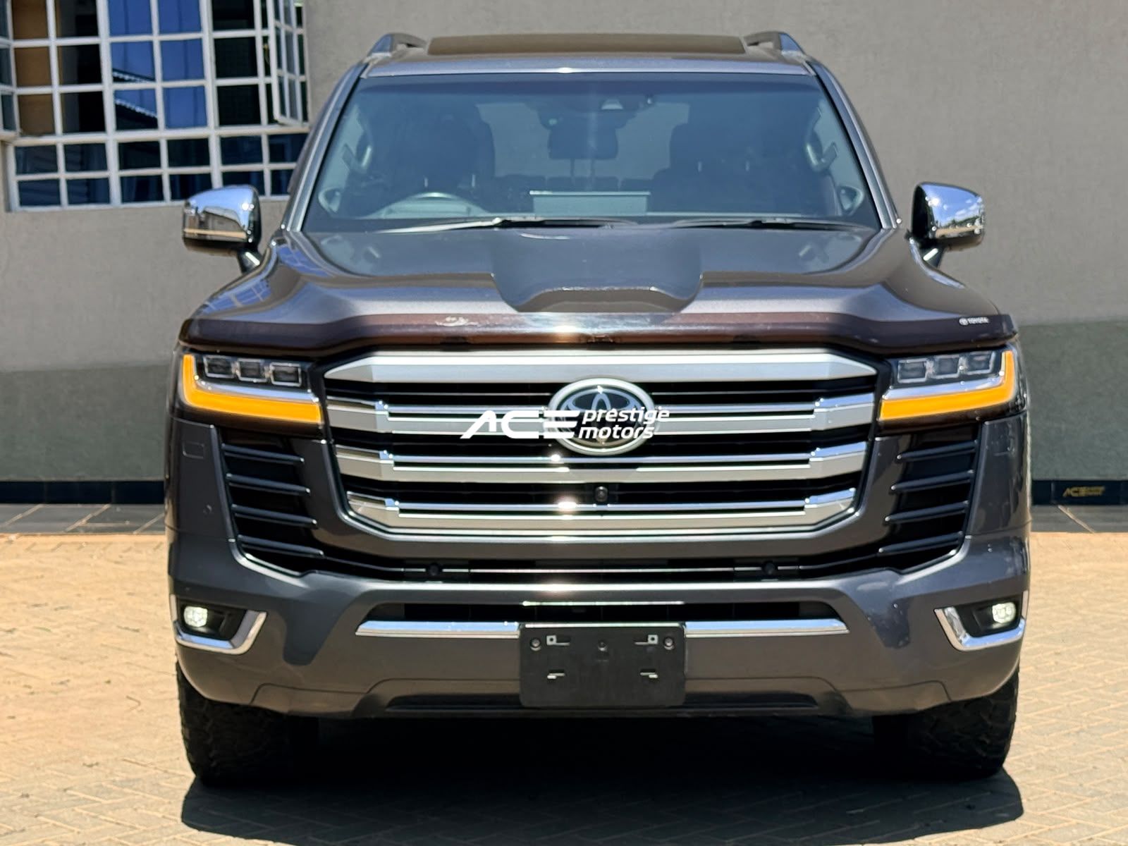 Image of Toyota Land Cruiser LC300 Sahara YOM - 2021