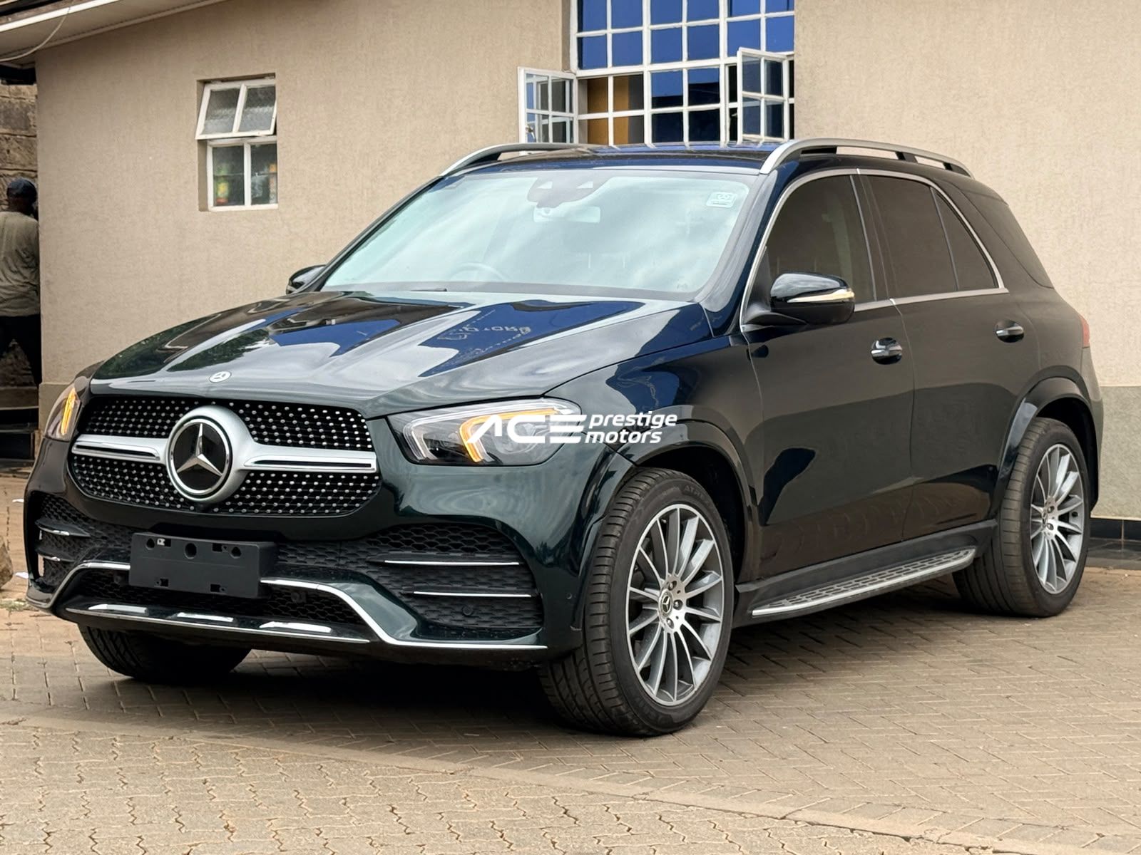 Image of Mercedes-Benz GLE 300d YOM - 2019
