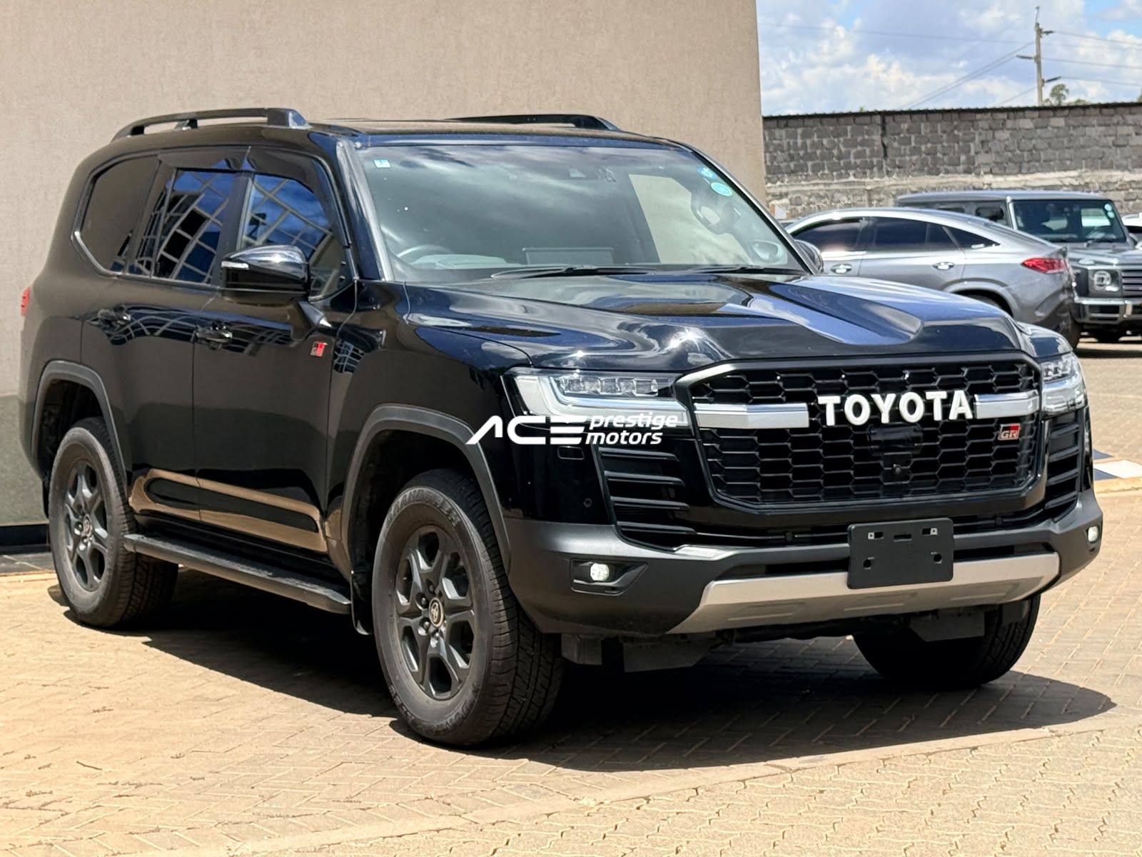 Toyota Land Cruiser LC300 GR Sport